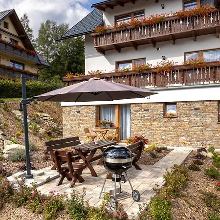 George Guest house *