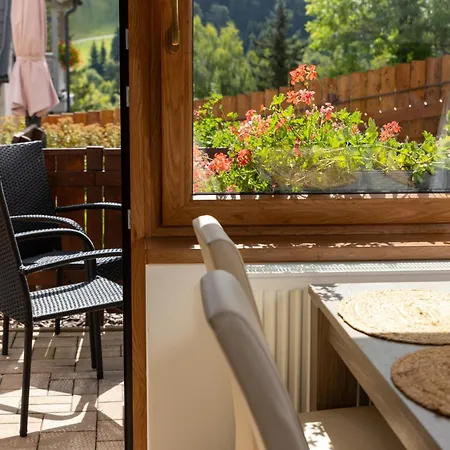 George Πανσιόν