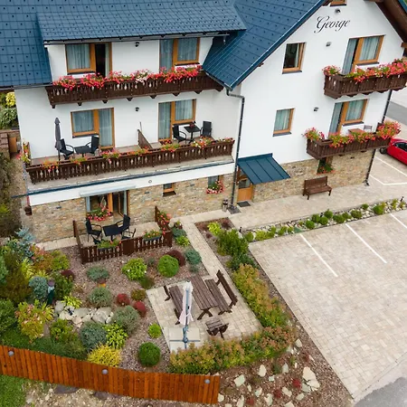 George Πανσιόν 3*